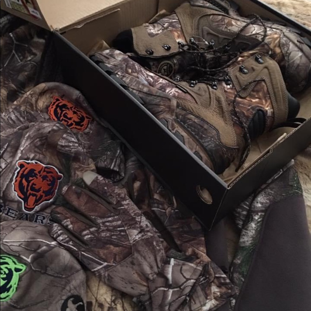Jackets - Picture 5 of 14